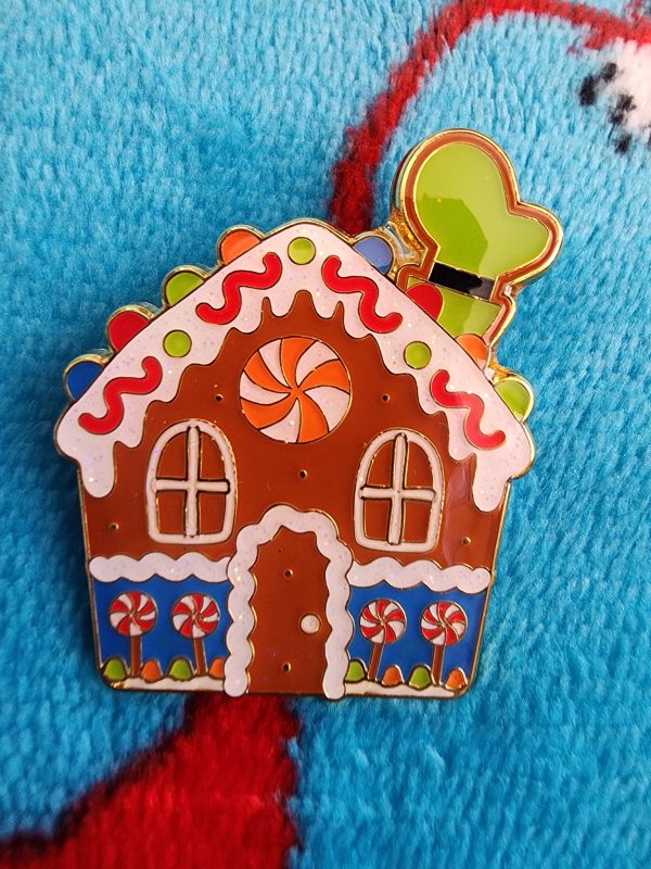 Mickey and Friends Gingerbread House Mystery Pins Online Sale